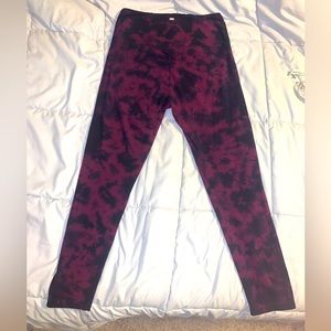 EUC Victorias Secret PINK M Purple & Black Tie Dye Yoga Leggings